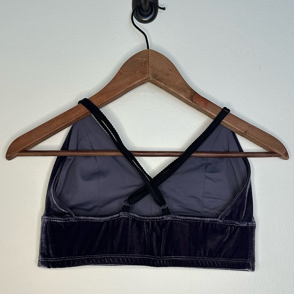 Beyond Yoga Velvet Too - Picture 2 of 3